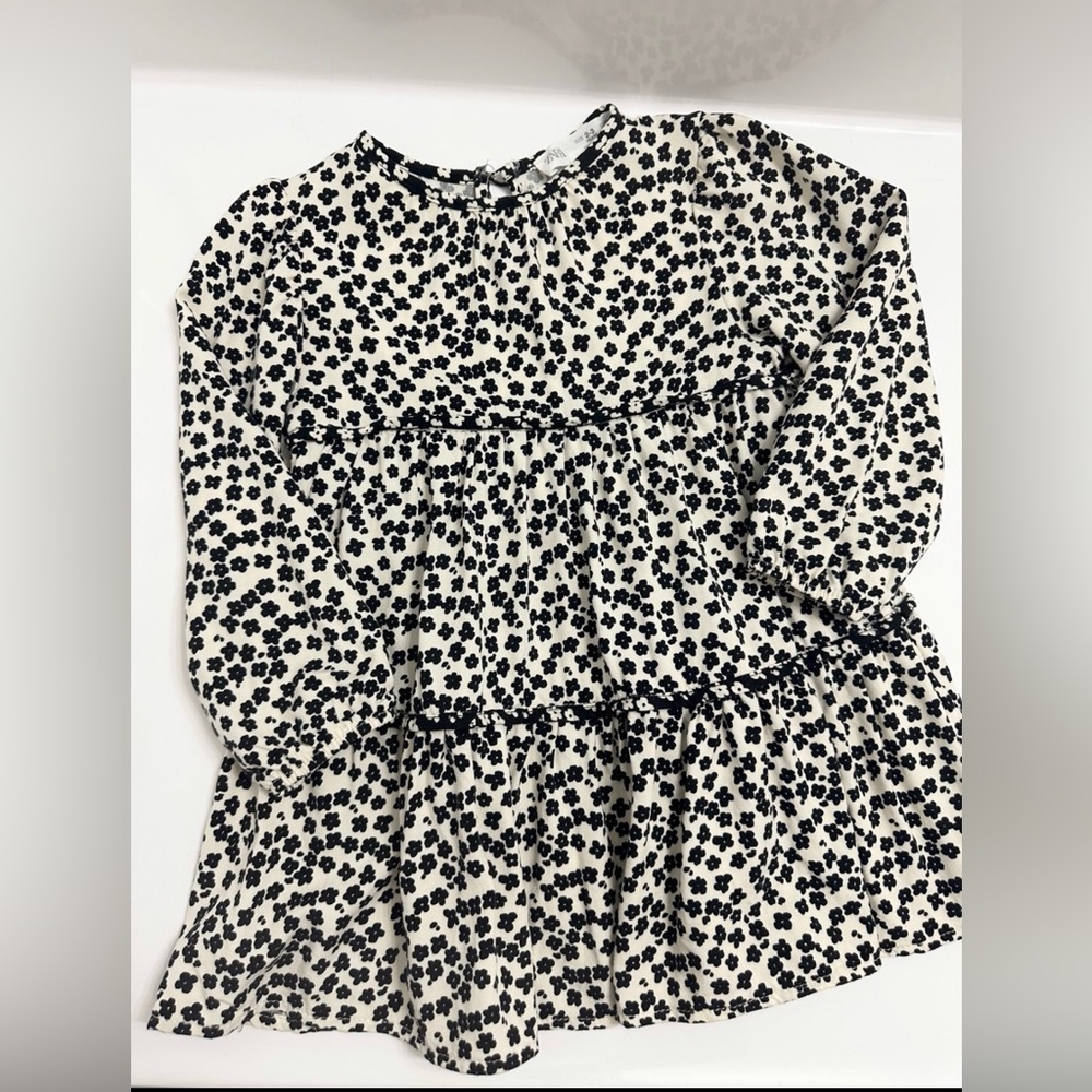 Zara Black and White Floral Kids Dress - Picture 3 of 3